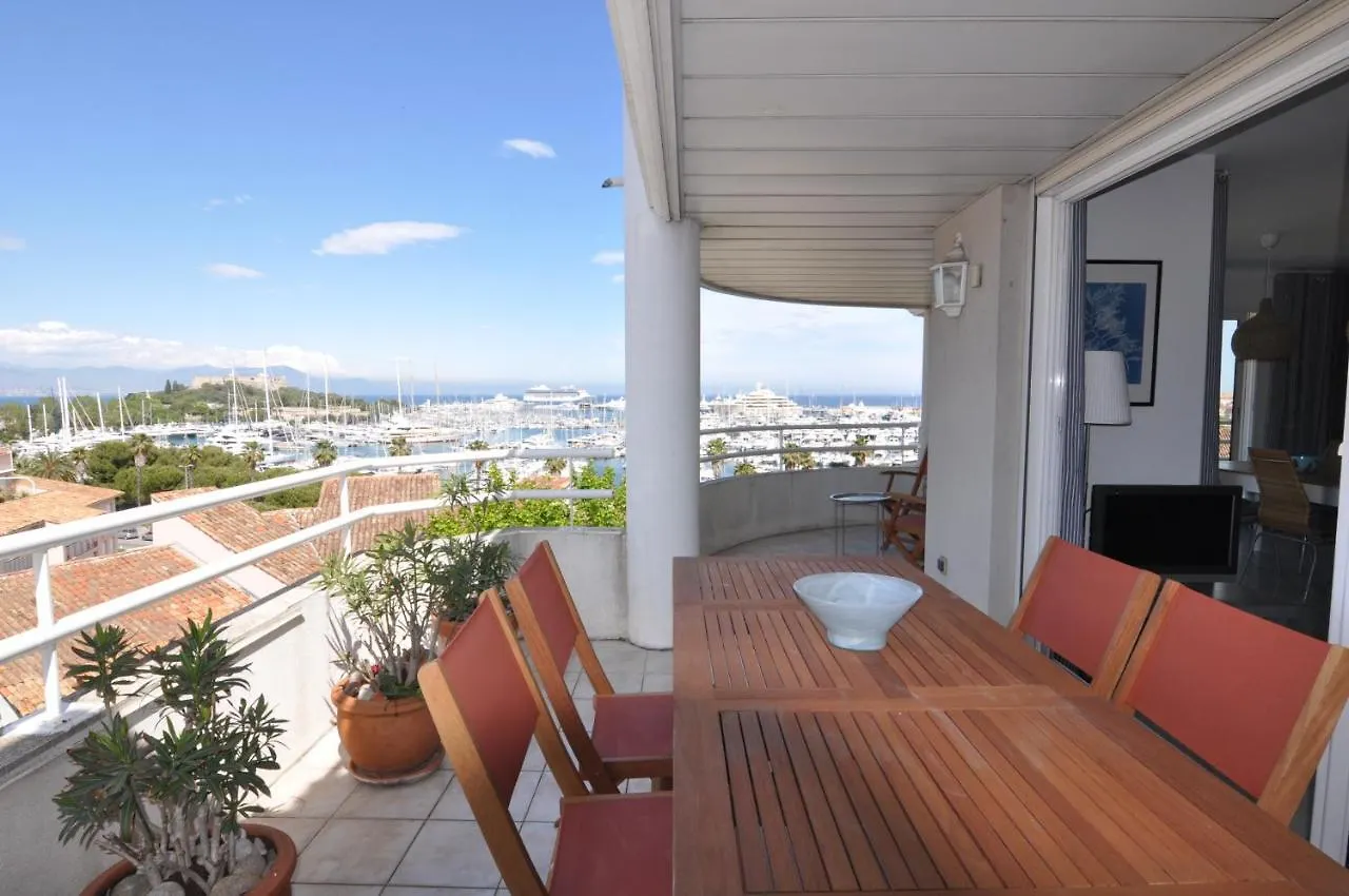 Stunning 2-Bedroom Apartment & Panoramic Sea View -Stayinantibes- 54 Soleau location